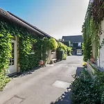 Hotel Logis De Bretonniere - Centre