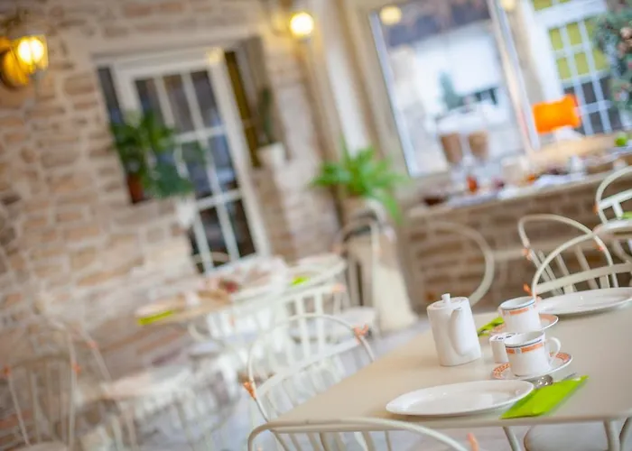 De Bretonniere - Groupe Logis Beaune (Cote d'Or)