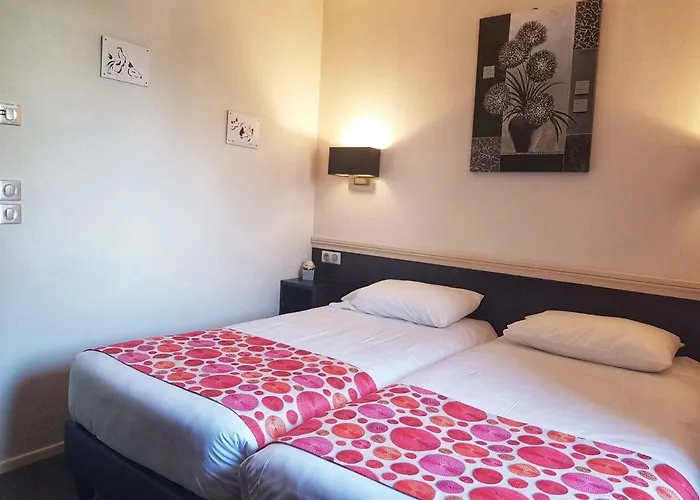 Hotel De Bretonnière - Groupe Logis 3*