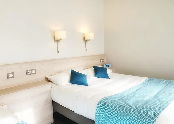 Hotel De Bretonniere - Groupe Logis 3*